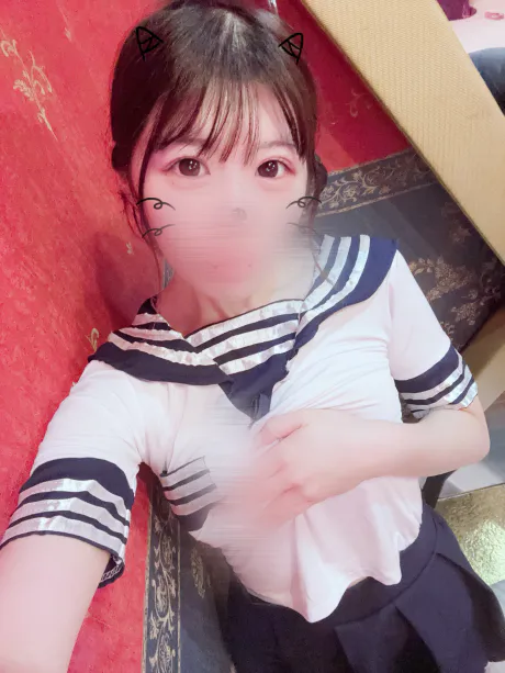 新人れあティアラ