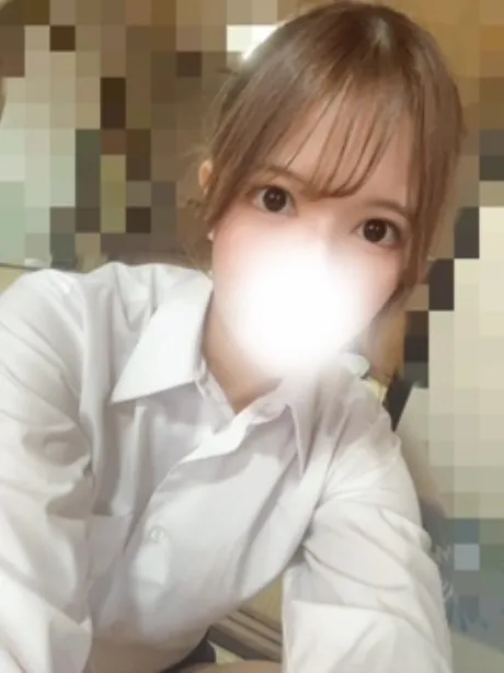 新人かやティアラ