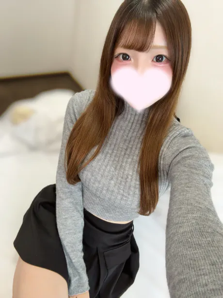 新人もえかティアラ