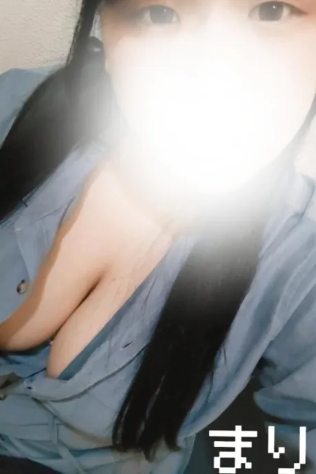 まり★溢れる豊満爆乳若妻隣の人妻お口で愛して