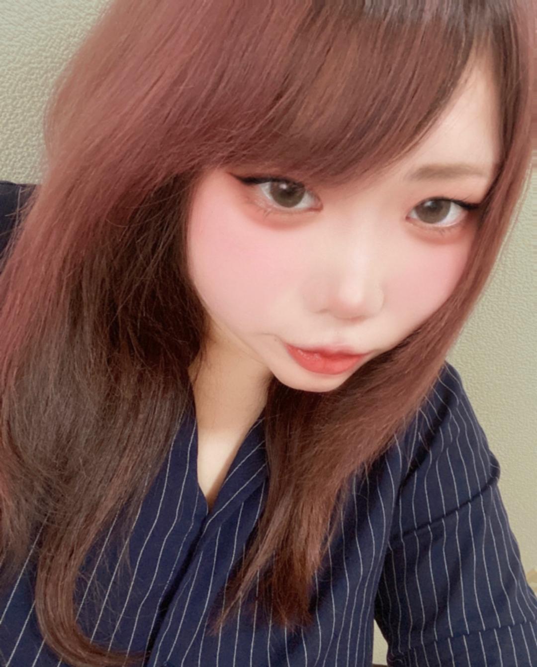 そろそろ髪色変えようと思う💇‍♀️