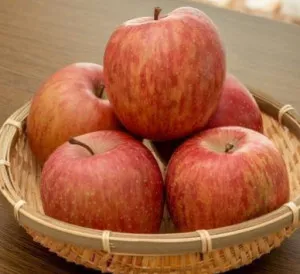 果物は毎日食べると/あやの 奥様