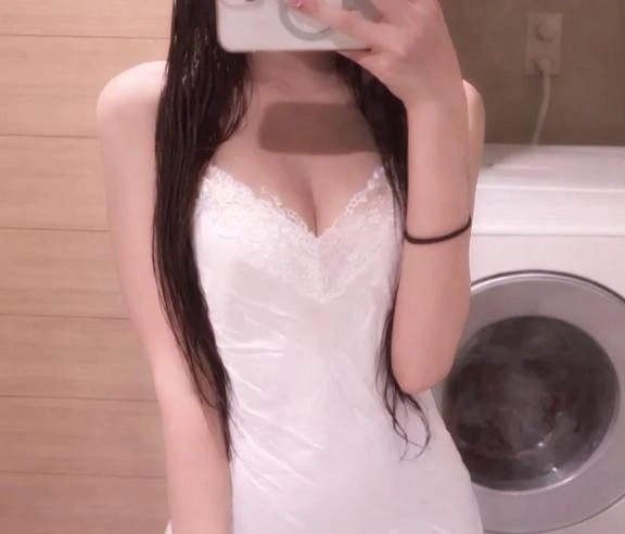 (灬◜𖥦◝灬)ﾇｸﾇｸ♡♡