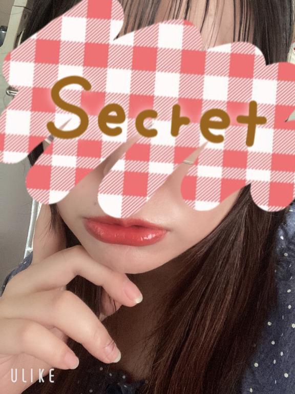 久々に使ったリップの色が天才的に可愛かった件について👏