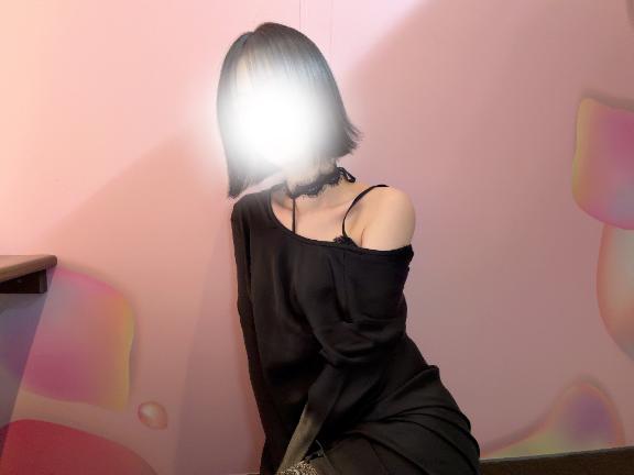 出勤です🦋/新人マナミ