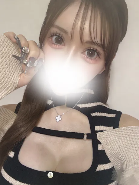 新人りあティアラ