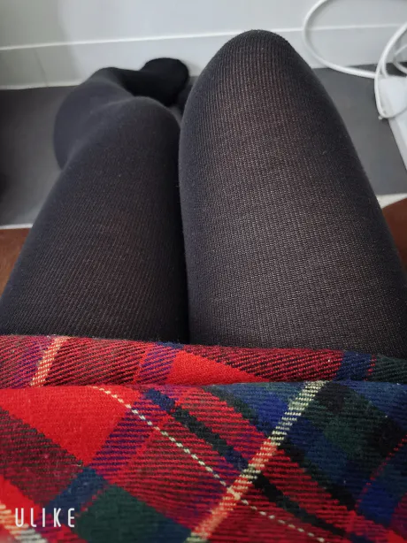 今、お店にいます！/しおん【青森弘前五所川原】