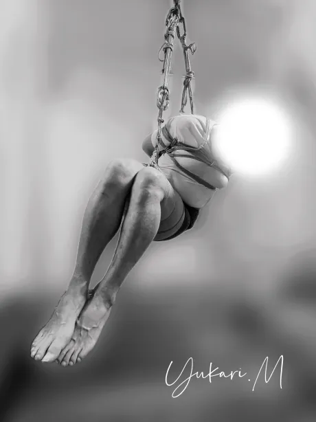 縄の人です/S嬢・紫-YUKARI-　