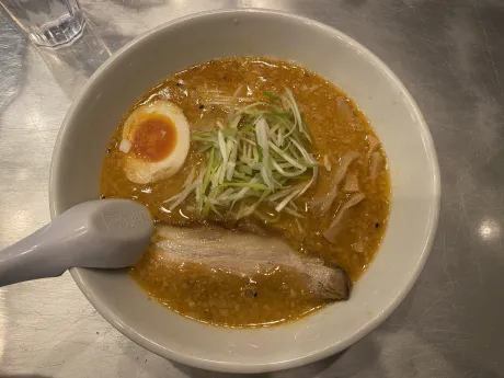 新人ももかティアラ