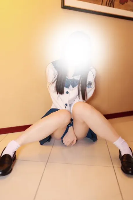 カレンTWO×TOP-ツートップ-