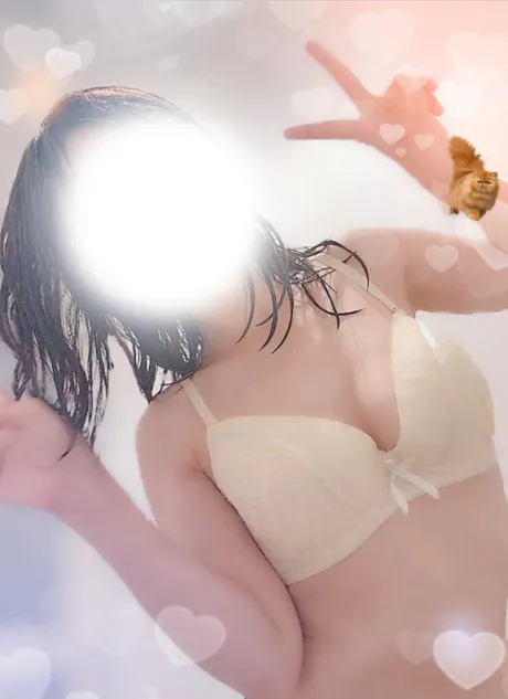 ブレてる👅/まさみ　奥様