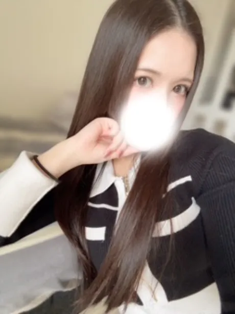 新人かやティアラ