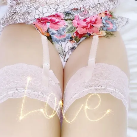 亜紀人妻交感倶楽部［外国人又は海外出身のキャストも在籍］