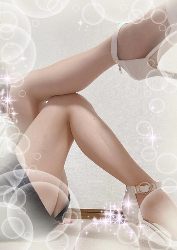 いずみ★色気漂う艶やかな熟女隣の人妻お口で愛して