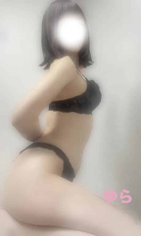 明日 🫶/ゆら