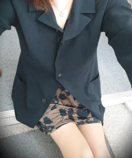 ★まみ★極上熟女店長激押し！隣の人妻お口で愛して