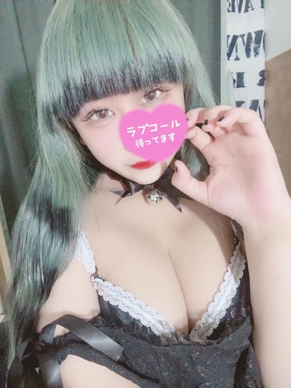 しゅっきん🐰🖤💚