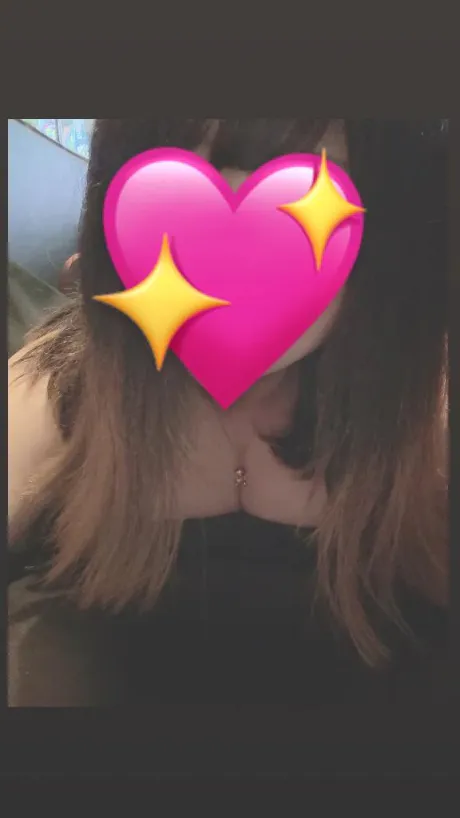 くるみ【Fカップ巨乳 目が合って堕ちる】L’ Amomr（ラムール）～青森～