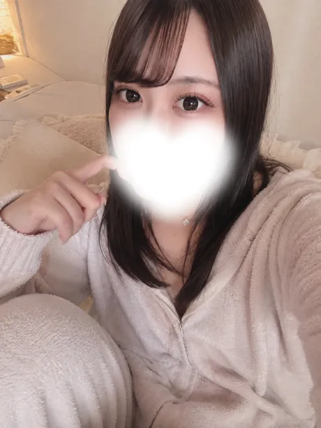 ♥️花火♥️/新人るの☆透き通る色白素肌