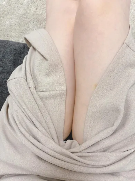 よく見ると、、