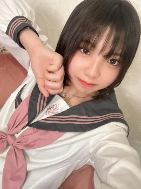 🈵/えれな