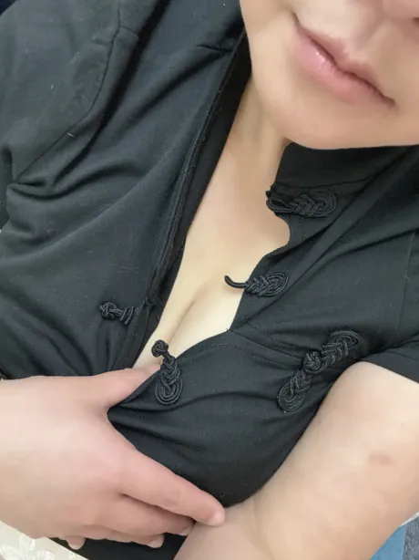 今週は寒波 ‼️ 18 時 〜22 時まで出勤 🍀✨/あずさ[業界初/青森]