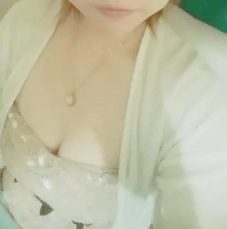 アミ人妻生レンタルーNTRー