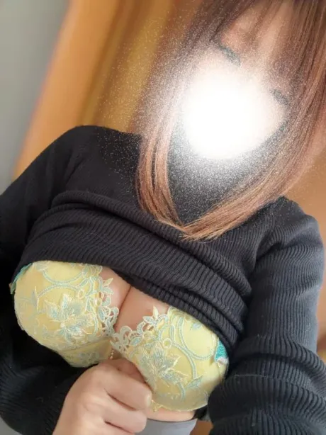 ねむねむごろごろ/ゆり