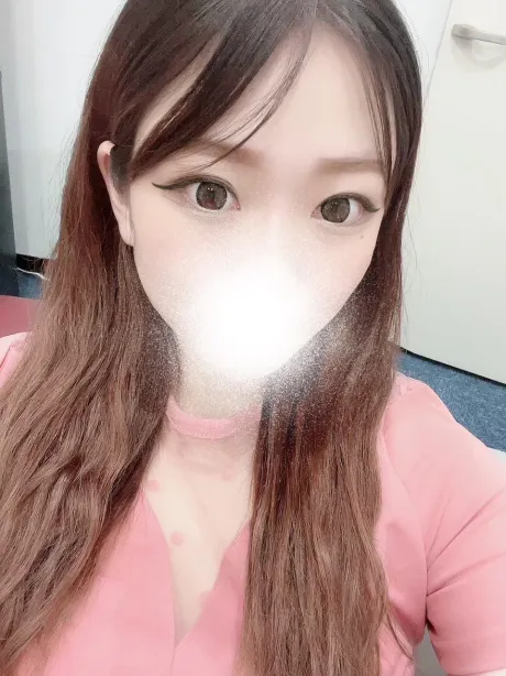 新人めるるティアラ