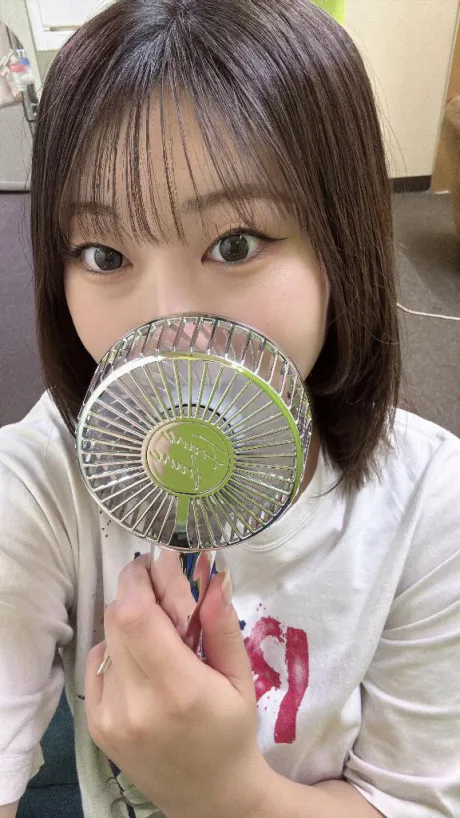 新人　えいみ素敵な女の子は好きですか?