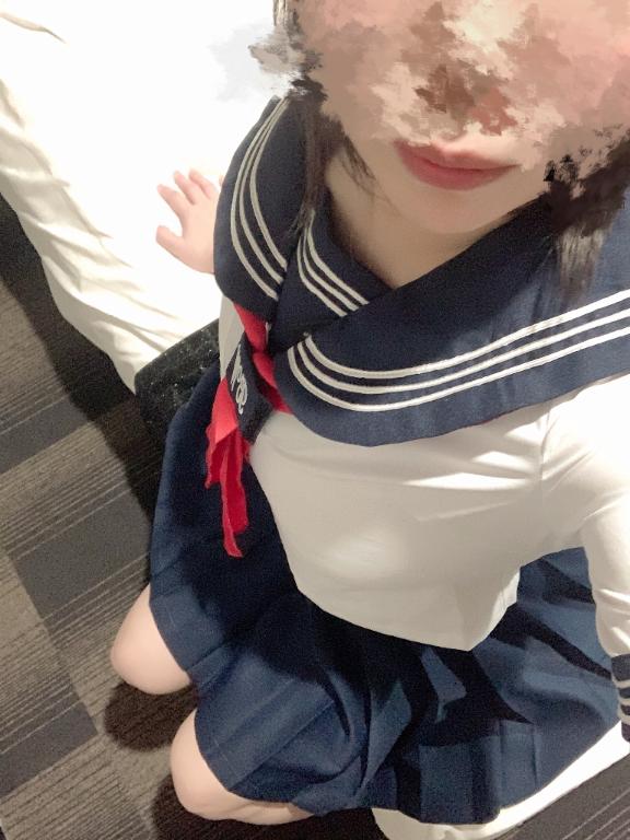 目が真っ赤っか~😭