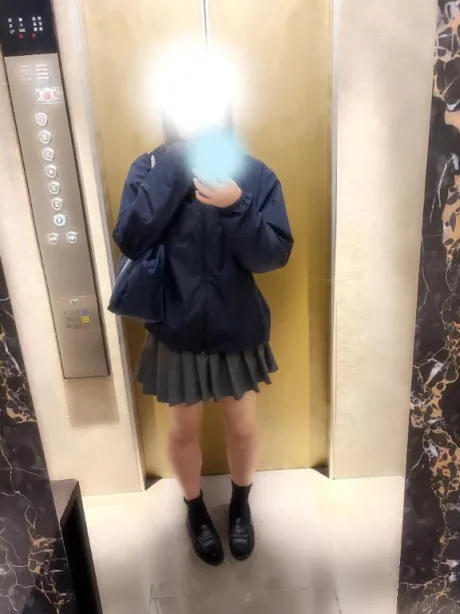 しゅっきんしてます✨/風俗初体験 こはる