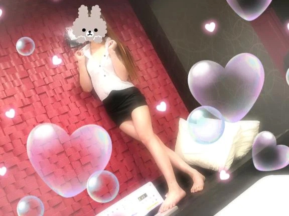 出勤しました！/あずき【激烈にスタイル抜群】