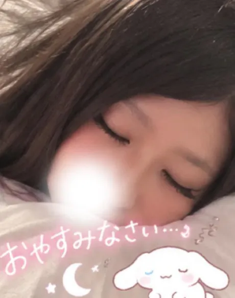 おやすみなさい︎💕︎🌙/ひな