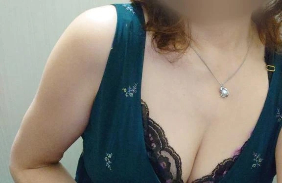 ★まみ★極上熟女店長激押し！隣の人妻お口で愛して