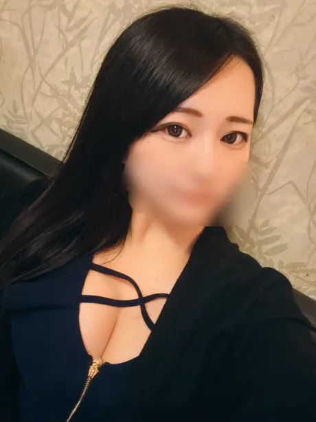 新人あやティアラ