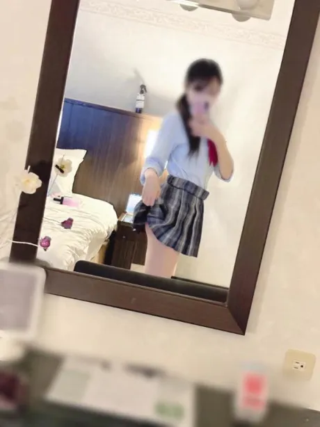 ゆりなのブログ ちらっ| •,,)