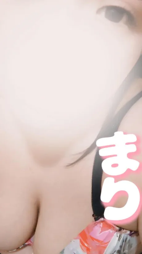 まり★溢れる豊満爆乳若妻隣の人妻お口で愛して