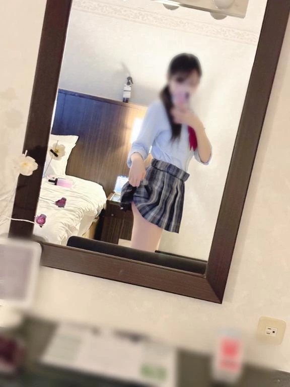 ゆりなTEKOKI GIRLS COLLECTION