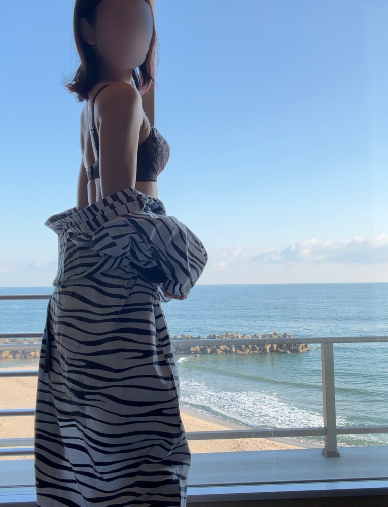 こんにちは 😘/はつね