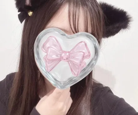 黒猫るるちゃん^.  ̫ .^ฅ゛/るる