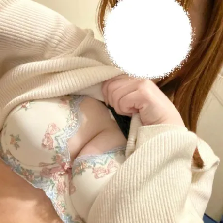 モモカTWO×TOP-ツートップ-