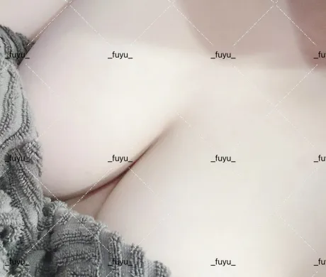 ふゆのお胸 🤍/ふゆ☆おっとり童顔巨乳