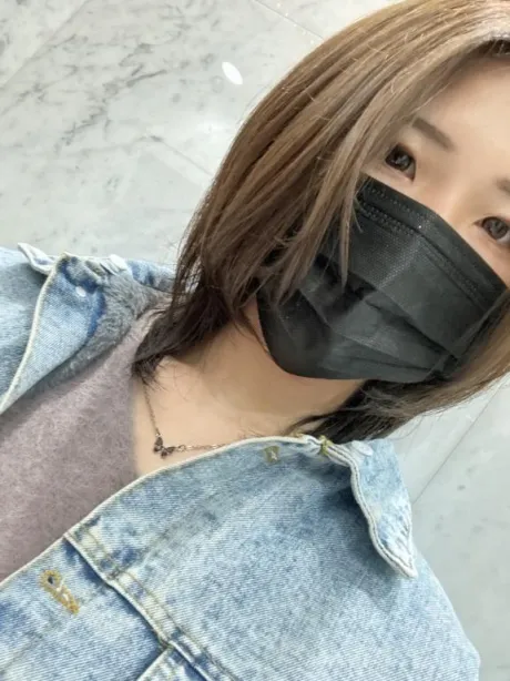 へんしーんᕙ(˙꒳​˙)ᕗ✨/しおり