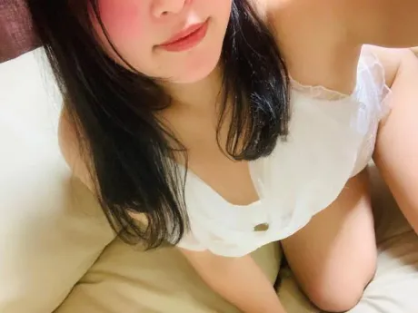 ひまり★愛嬌抜群フワフワボディ！隣の人妻お口で愛して