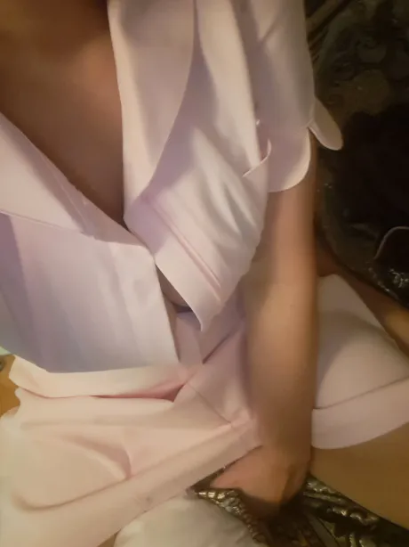 今、お店にいます！/ちひろ（気仙沼）〔即プレイＯＫ〕