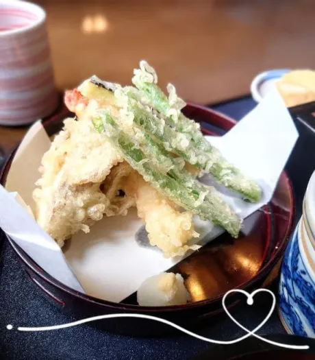 食べ物につられる女.../つきよ