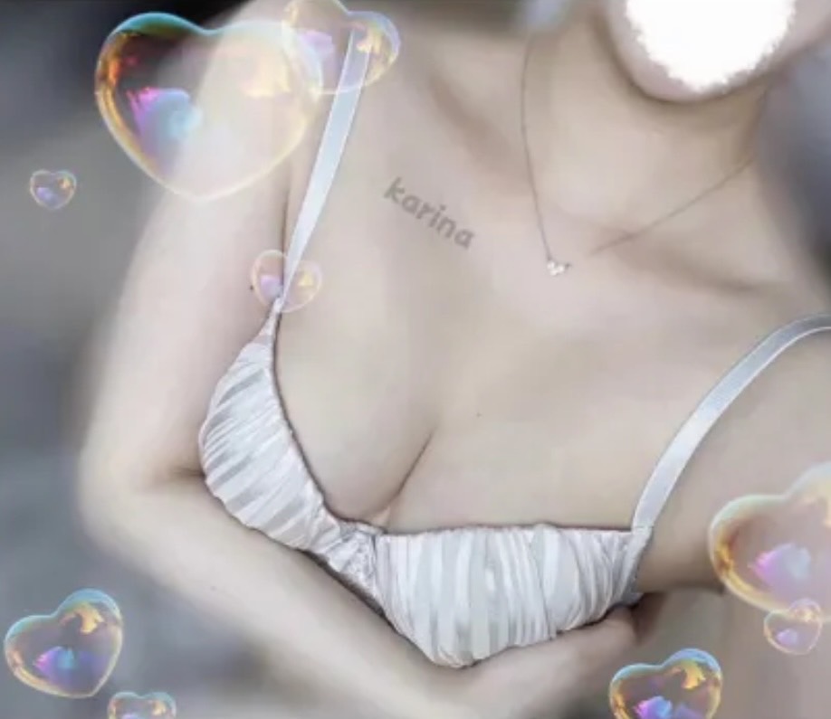 カリナです𓈒♡ྀི