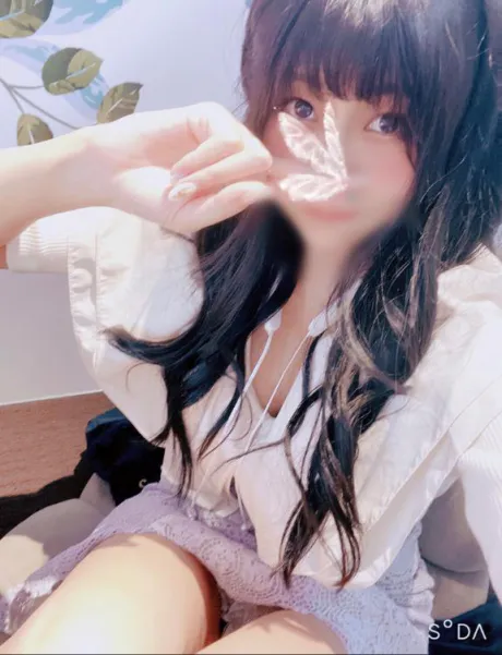 激しくしちゃってください♡♡/ちな