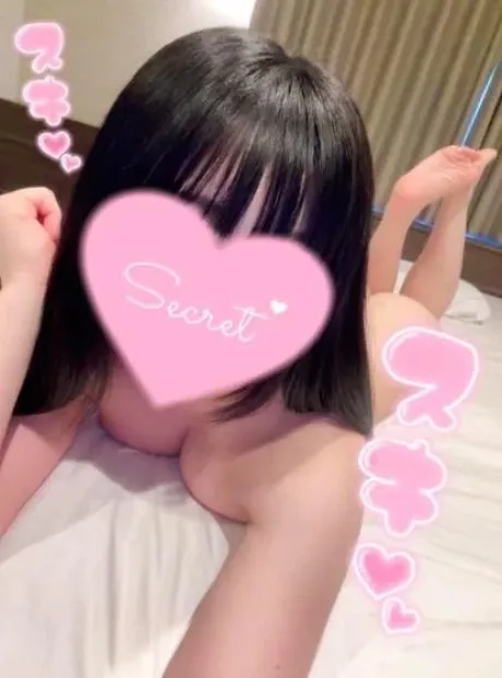 受付終わっても、お兄様を想ってる/りぼん【エロの魔法をかける】